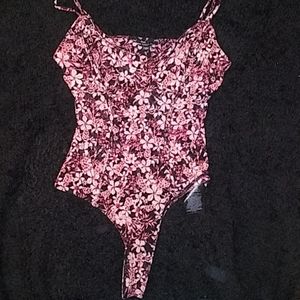New w/o Tag, Guess body suit